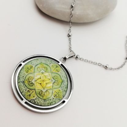 Zeige Details für Mandala des Loslassens - Halskette aus Edelstahl Bild von Mandala des Loslassens - Halskette aus Edelstahl