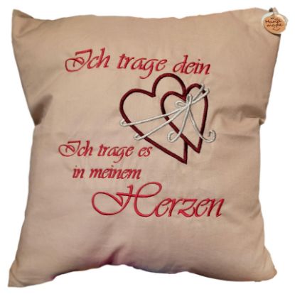 Zeige Details für Kuschelkissen "mein Herz" Bild von Kuschelkissen "mein Herz"
