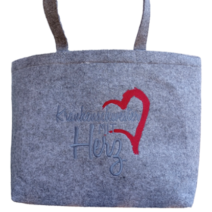 Bild von Filz-Tasche "Krankenschwester mit Herz"